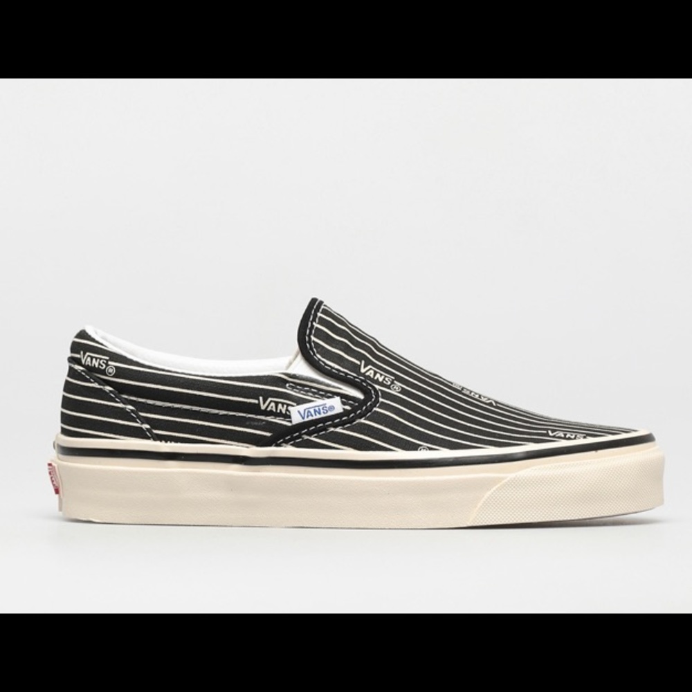 🔥Vans Classic Slip-On 9 NWT sneaker